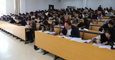 鴻德學院開展“不忘初心、牢記使命”主題教育應知應會考試