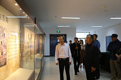 內(nèi)蒙古自治區(qū)檔案局（館）張帥館長(zhǎng)一行19來(lái)鴻德參觀四館