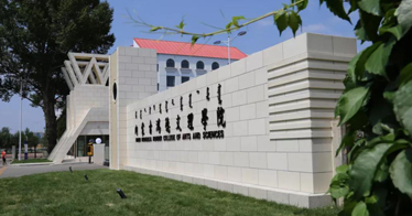 “玖”違了鴻德！近萬(wàn)名學(xué)子入校復(fù)課，內(nèi)蒙古鴻德文理學(xué)院開(kāi)學(xué)以來(lái)校園秩序井然