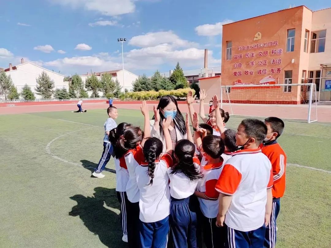 “垃圾分類 從我做起”|我院團委前往土默特左旗多所小學開展進校園宣講活動