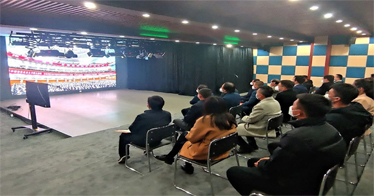 內蒙古鴻德文理學院師生收聽收看黨的二十大開幕會盛況