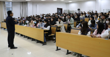 講好鴻德故事、鼓舞鴻德師生！學院舉辦校園媒體記者業務培訓會