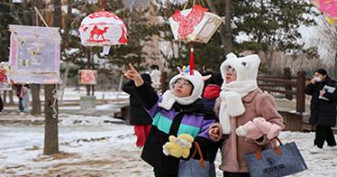 學(xué)院教育系舉辦首屆剪紙燈籠節(jié)活動