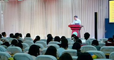 學院舉辦鑄牢中華民族共同體意識專題講座