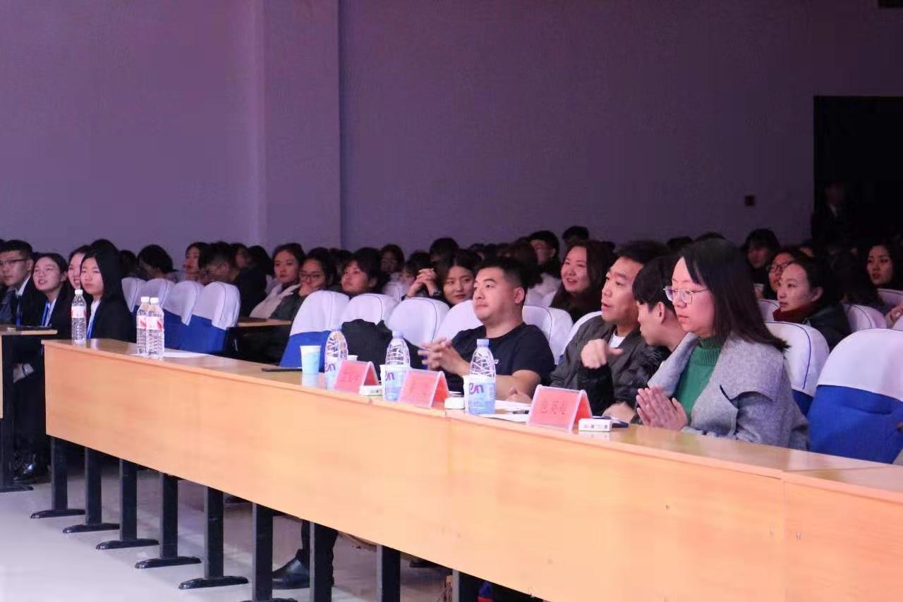 20191203172252_19030.jpg 20191203172252_19030.jpg