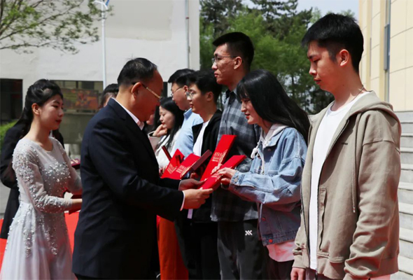 內容.jpg 內容.jpg