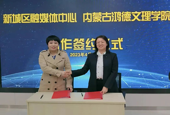 作者2.jpg 作者2.jpg